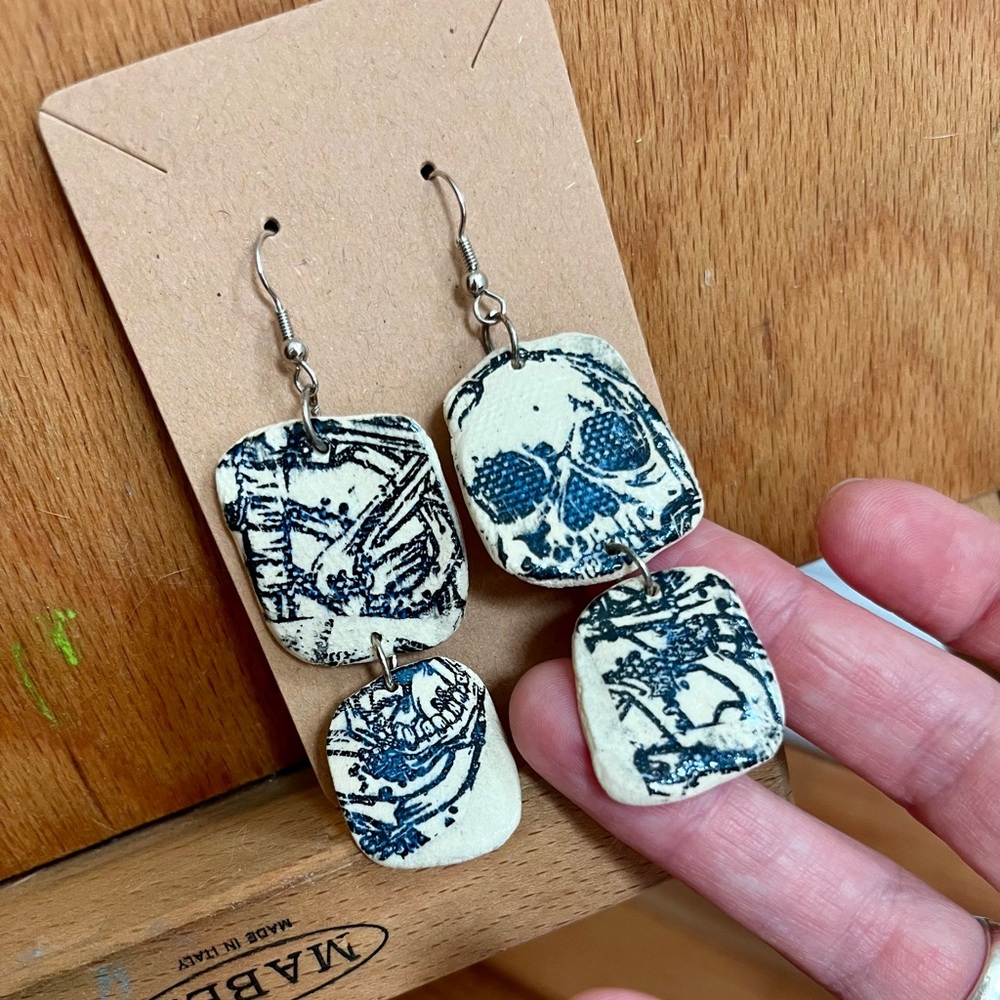 Handmade one-of-a-kind earrings -Skull & Bones
Wearable art!